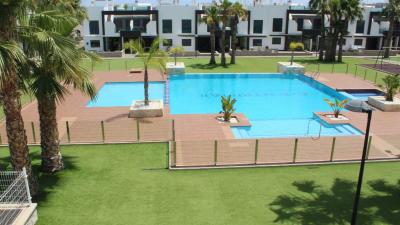 Ullakkohuoneisto Oasis Beach La Zenia 3 Nº 010 in España Casas