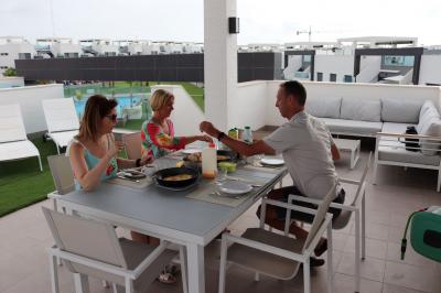 Penthouse appartement dans Oasis Beach El Raso 10 Nº 076 in España Casas